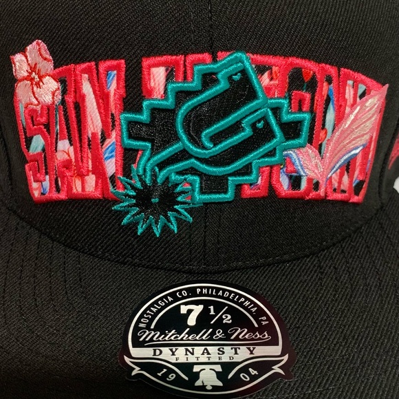 Mitchell & Ness San Antonio Spurs HWC Fitted Hat/Cap-Size 7 1/2 NWT - Picture 6 of 13